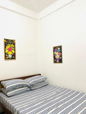 Queen's Room Rental 2